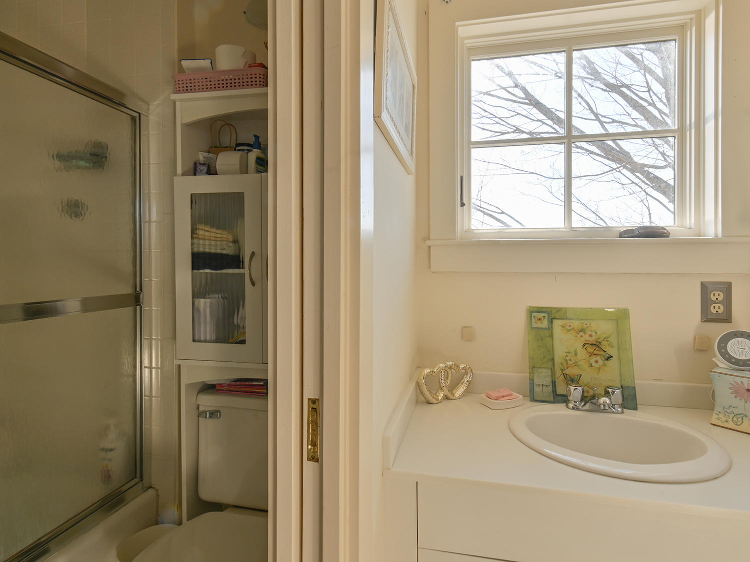 44 Youngs Mountain Road, Unit 3 Bar Harbor, ME 04609 - Photo 32 of 42 Bedroom Bath