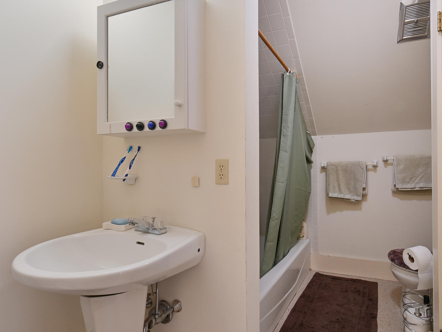 44 Youngs Mountain Road, Unit 3 Bar Harbor, ME 04609 - Photo 35 of 42 Bathroom
