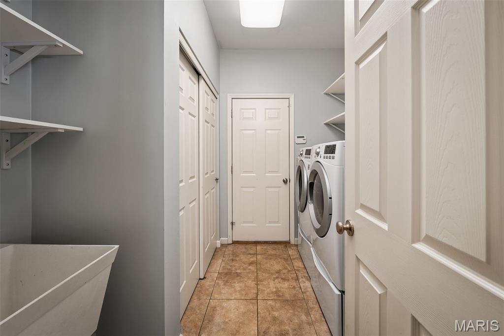 1131 Harwood Road Des Peres, MO 63131 - Photo 33 of 77