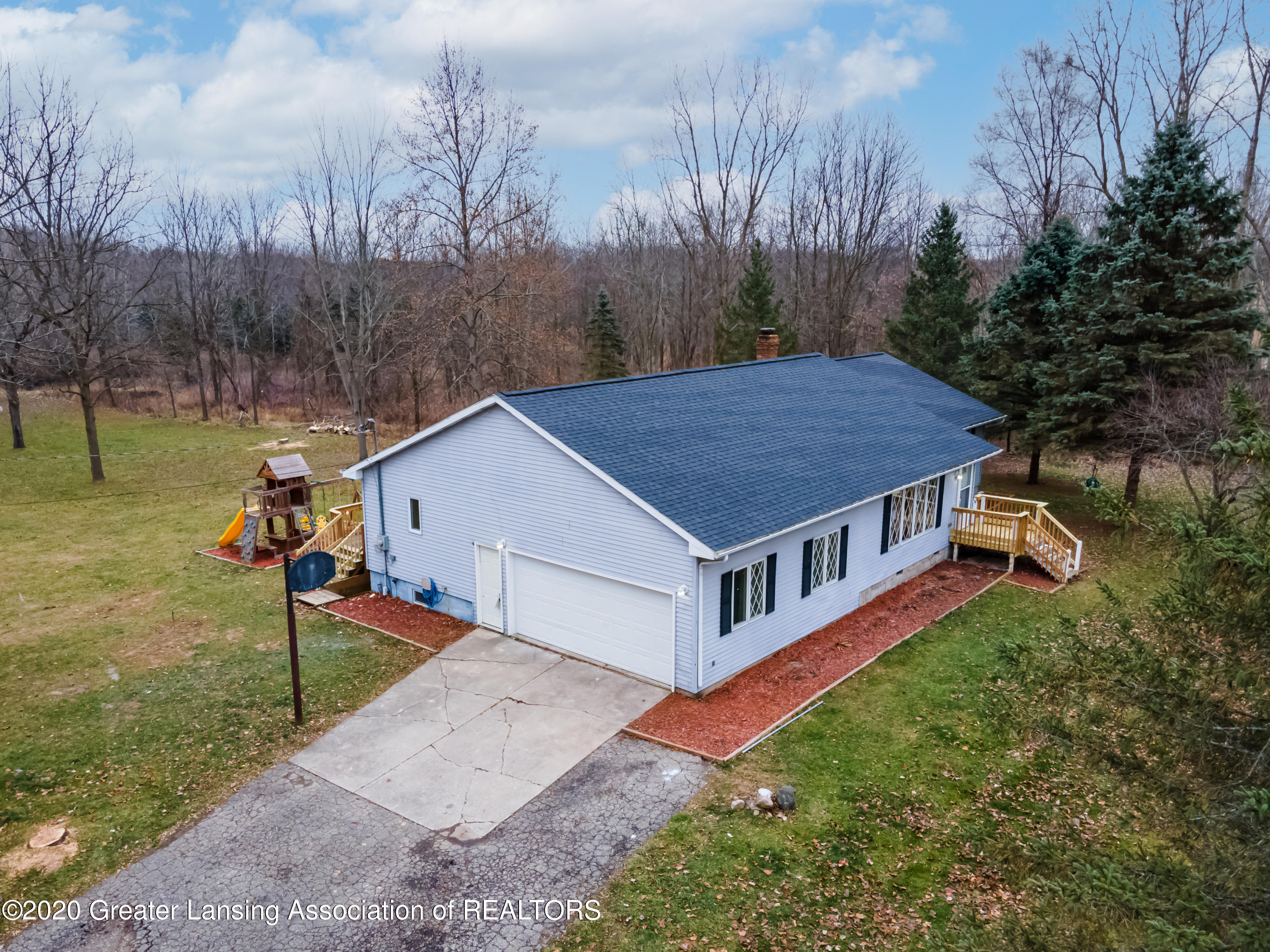 13065 Center Road Bath, MI 48808 - Photo 3 of 20 side view