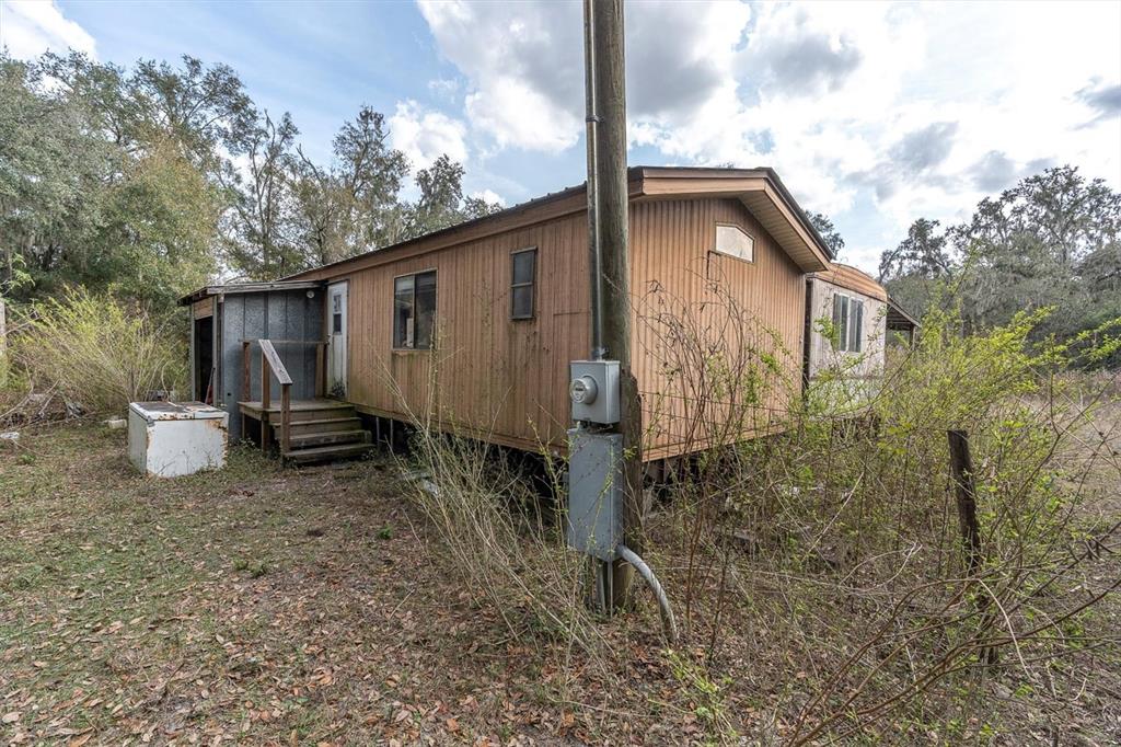 4107 Stanley Road Plant City, FL 33565 - Photo 4 of 13