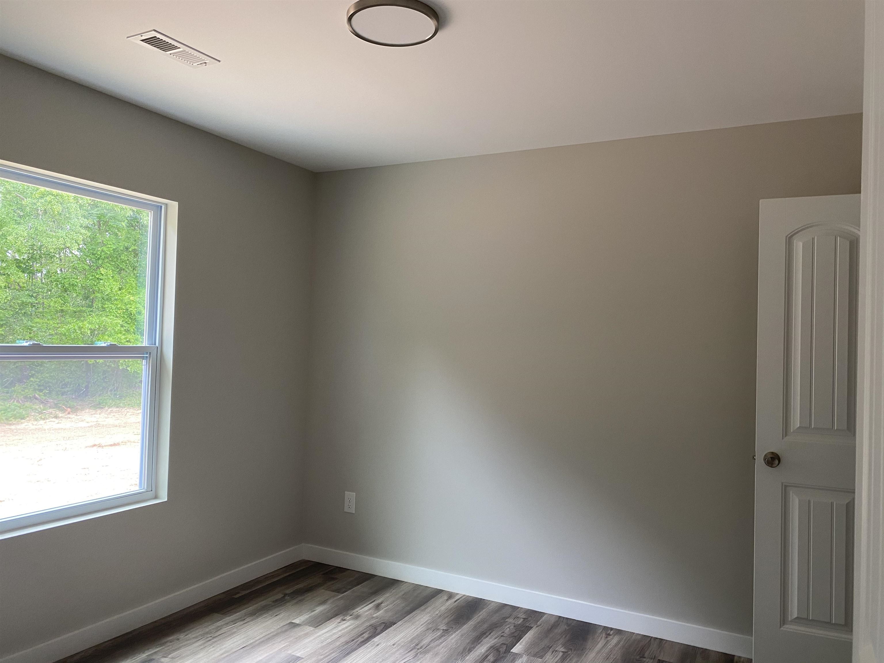 336 Skyline Road Greer, SC 29651 - Photo 6 of 10 Gallery Image 6
