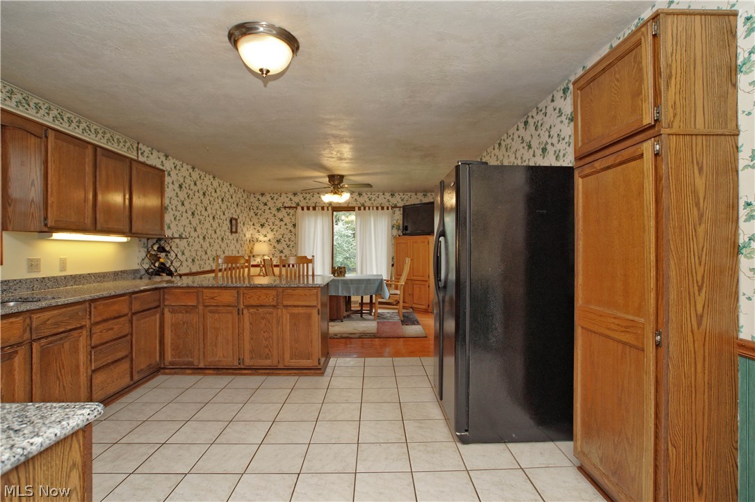 1273 Ford Road Lyndhurst, OH 44124 - Photo 8 of 32 View from dining room into the kitchen.