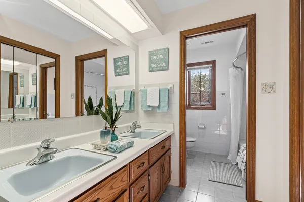 $719,000 | 8115 Pluskota Drive, Orland Park, IL 60462