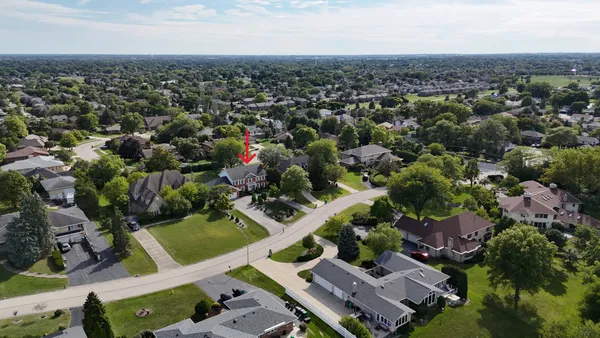 $719,000 | 8115 Pluskota Drive, Orland Park, IL 60462