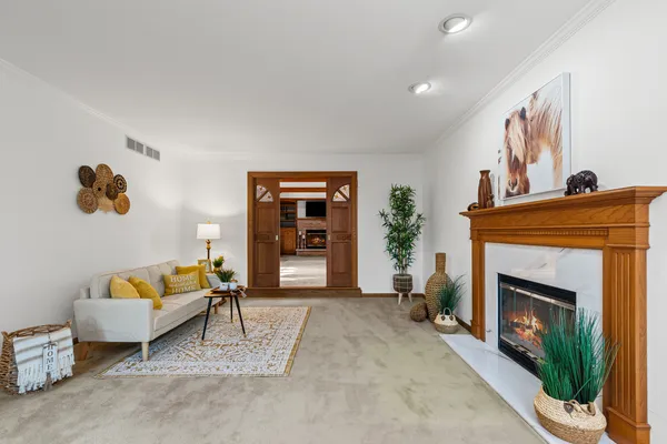 $719,000 | 8115 Pluskota Drive, Orland Park, IL 60462