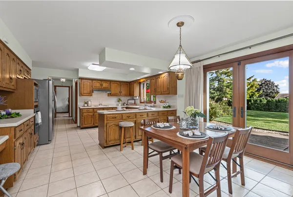 $719,000 | 8115 Pluskota Drive, Orland Park, IL 60462