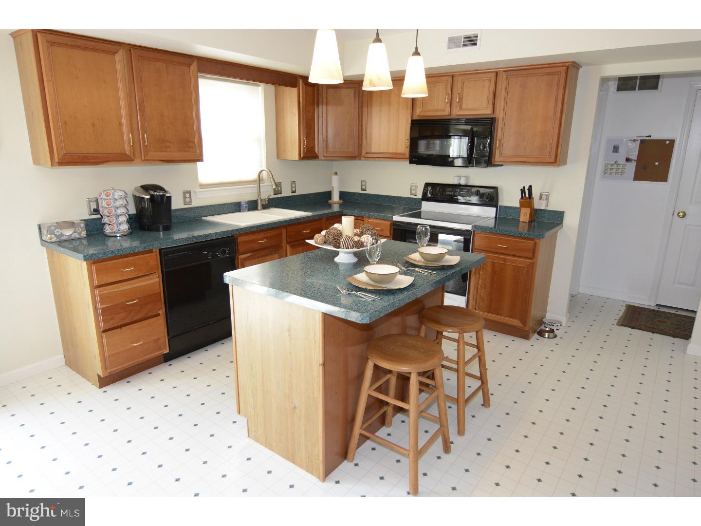 4369 Hillside Road Reading, PA 19606 - Photo 2 of 17 Kitchen