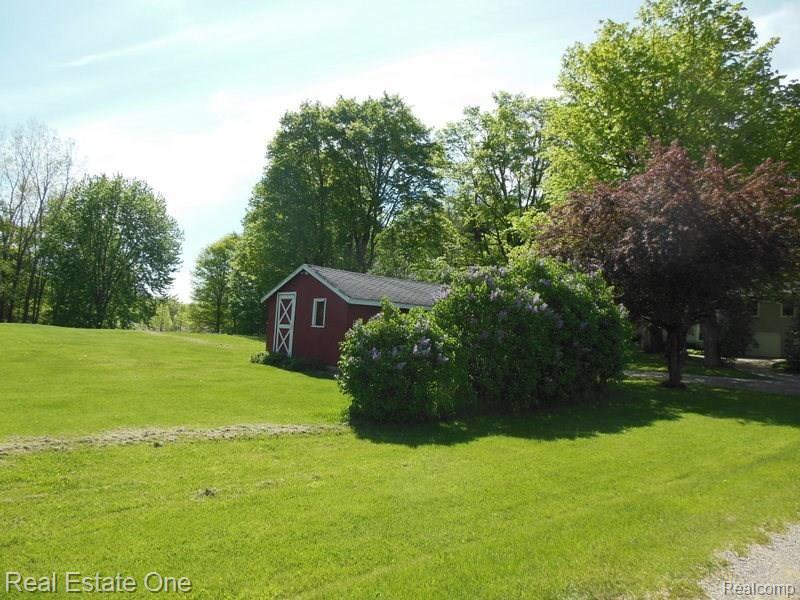 4747 Deal Road Fowlerville, MI 48836 - Photo 39 of 54 DSCN3114.JPG