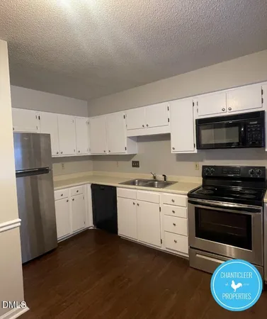 $1,250 | 1404 Manteo Street, Durham, NC 27701