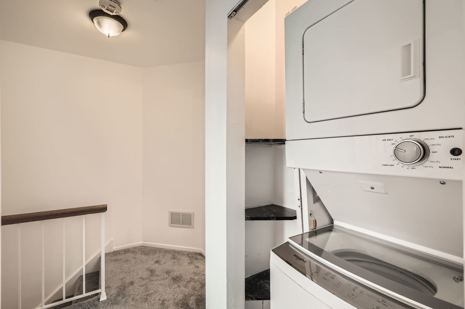 278 Nantucket Harbor Schaumburg, IL 60193 - Photo 11 of 14