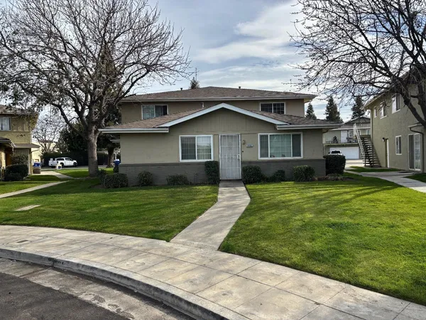 $196,000 | 2231 Sylmar Avenue, Unit 1, Clovis, CA 93612