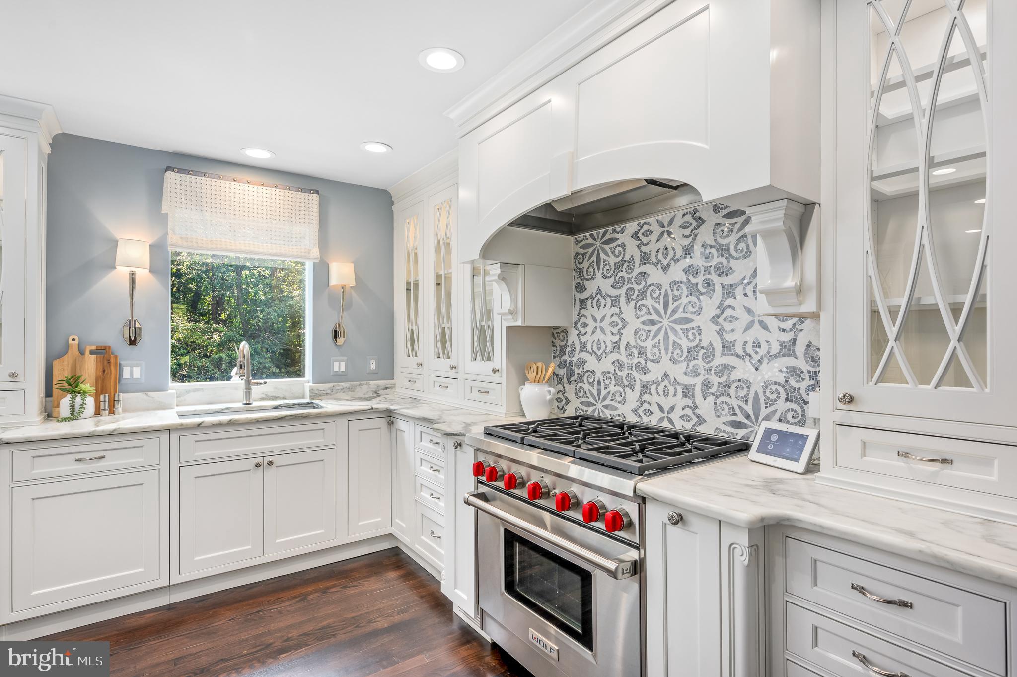 337 River Bend Road Great Falls, VA 22066 - Photo 4 of 92 Wolf range in main kitchen