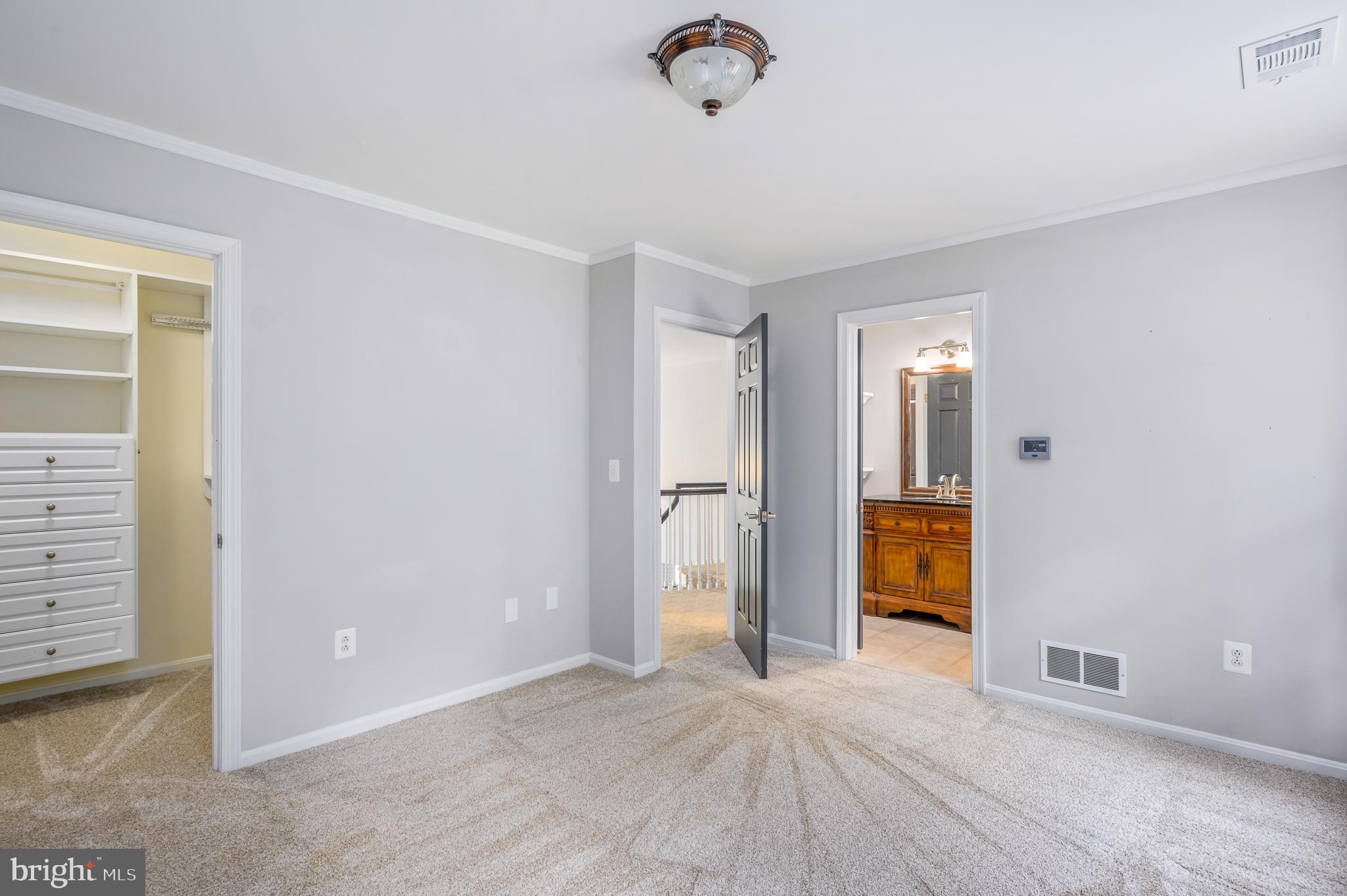 337 River Bend Road Great Falls, VA 22066 - Photo 41 of 92 Bedroom 3 with en-suite bathroom 2