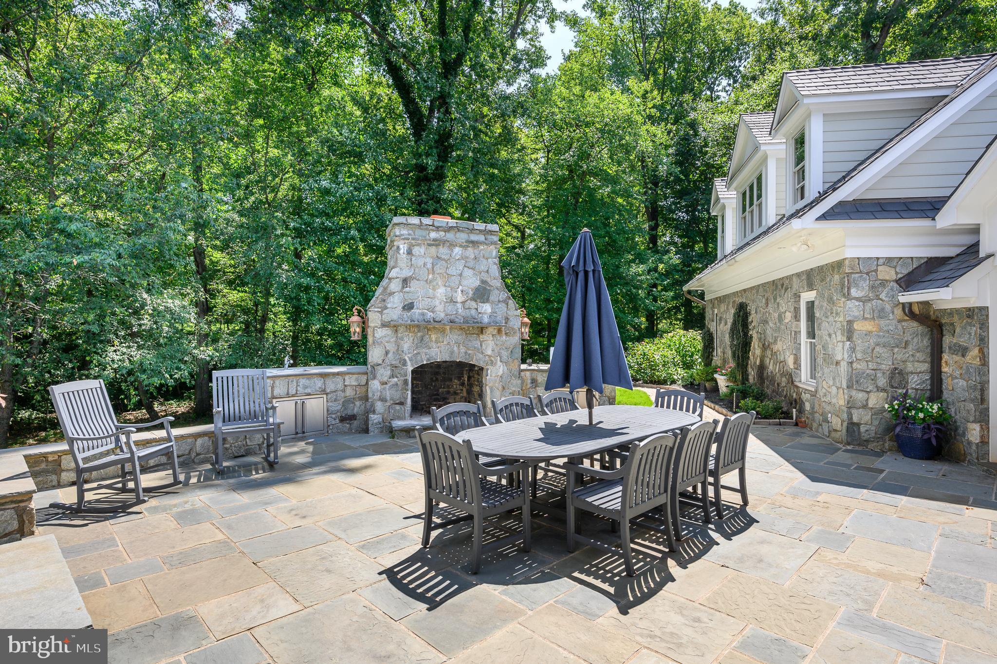 337 River Bend Road Great Falls, VA 22066 - Photo 55 of 92 Back exterior patio