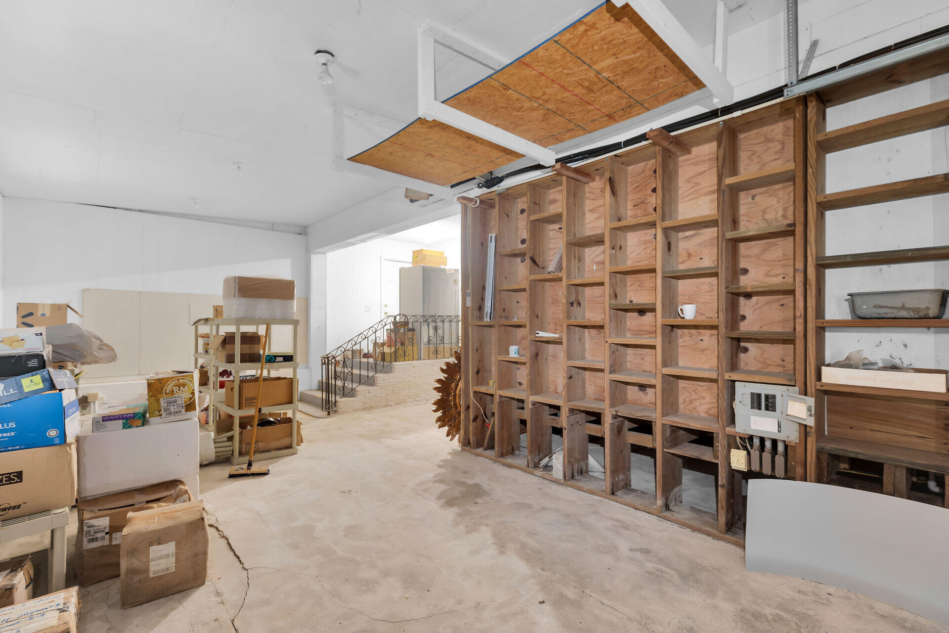 7501 Gulfstream Boulevard Marathon, FL 33050 - Photo 25 of 48 Large Storage Area