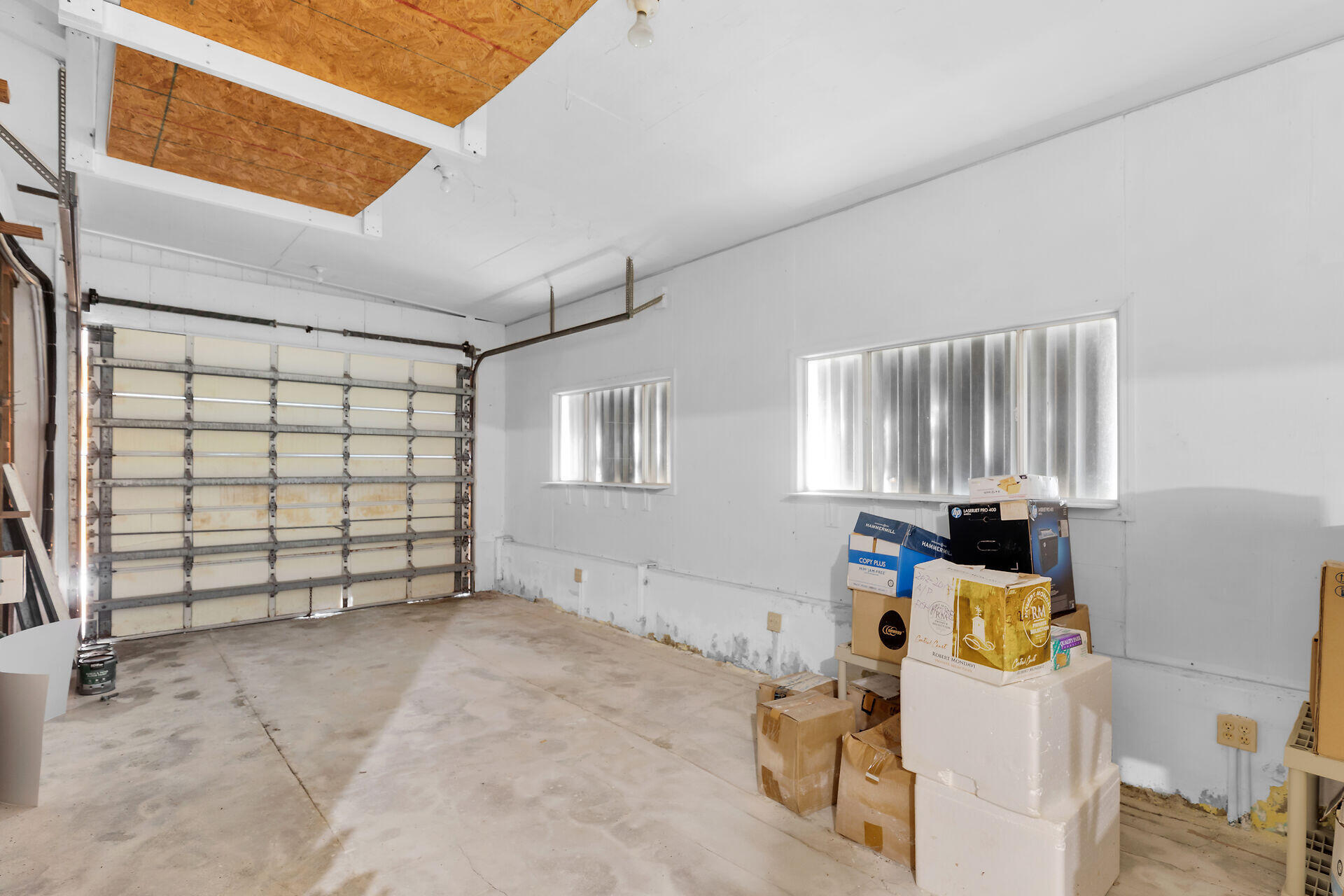 7501 Gulfstream Boulevard Marathon, FL 33050 - Photo 35 of 48 Large Storage Area
