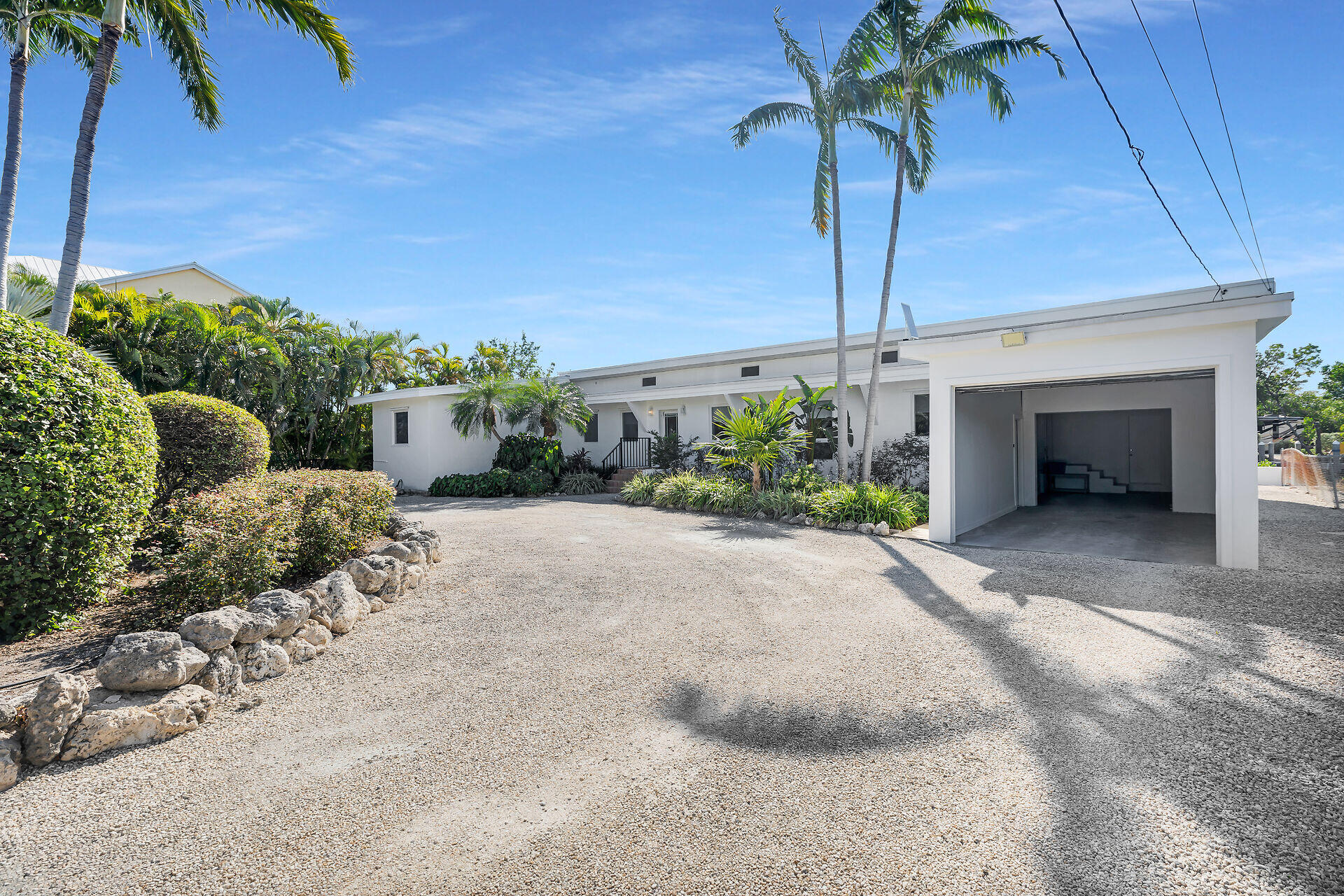 7501 Gulfstream Boulevard Marathon, FL 33050 - Photo 39 of 48 Front View