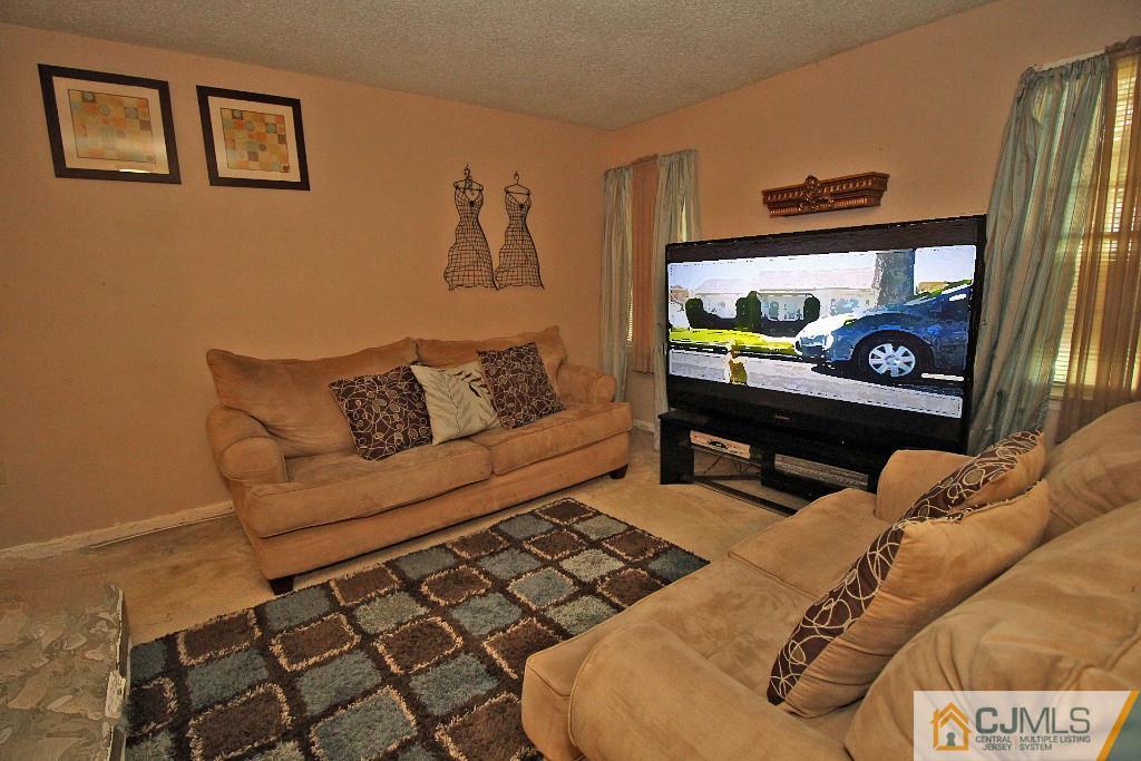 310 Edpas Road New Brunswick, NJ 08901 - Photo 8 of 25 Gallery Image 8