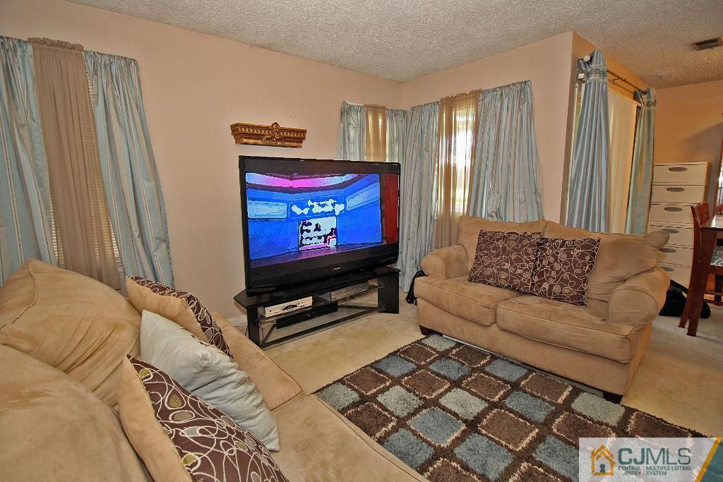 310 Edpas Road New Brunswick, NJ 08901 - Photo 9 of 25 Gallery Image 9