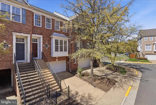 $3,800 | 12872 Fair Valley Court, Fairfax, VA 22033