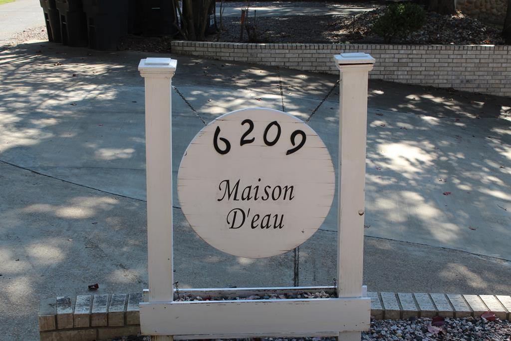 6209 Point La Vista Road Malakoff, TX 75148 - Photo 34 of 38 a sign board