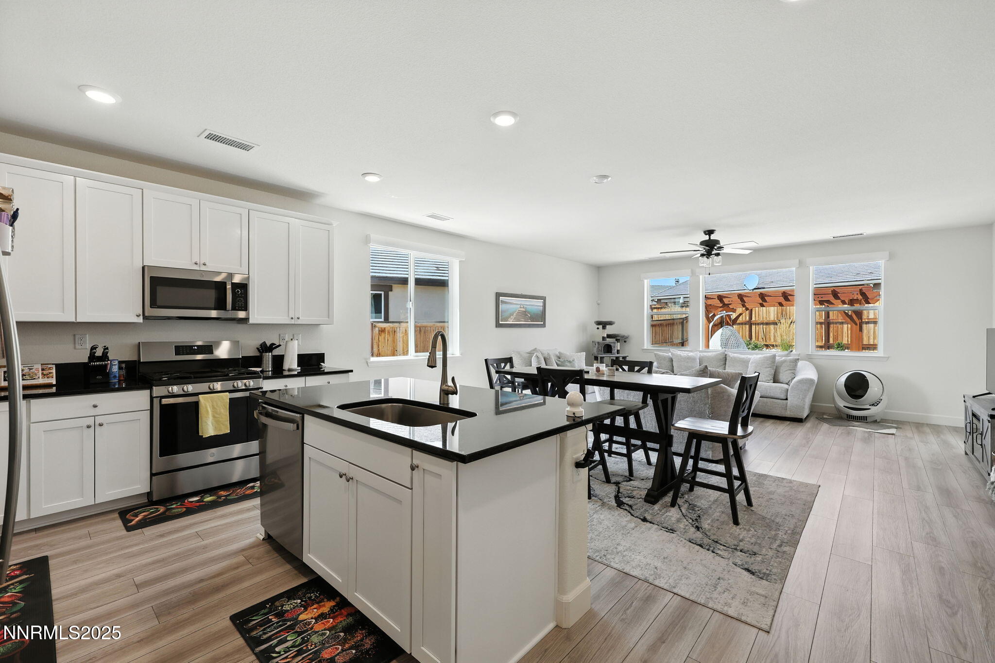 6029 Red Stable Road Sparks, NV 89436 - Photo 5 of 25 Kitchen 1 6029 Red Stable Road