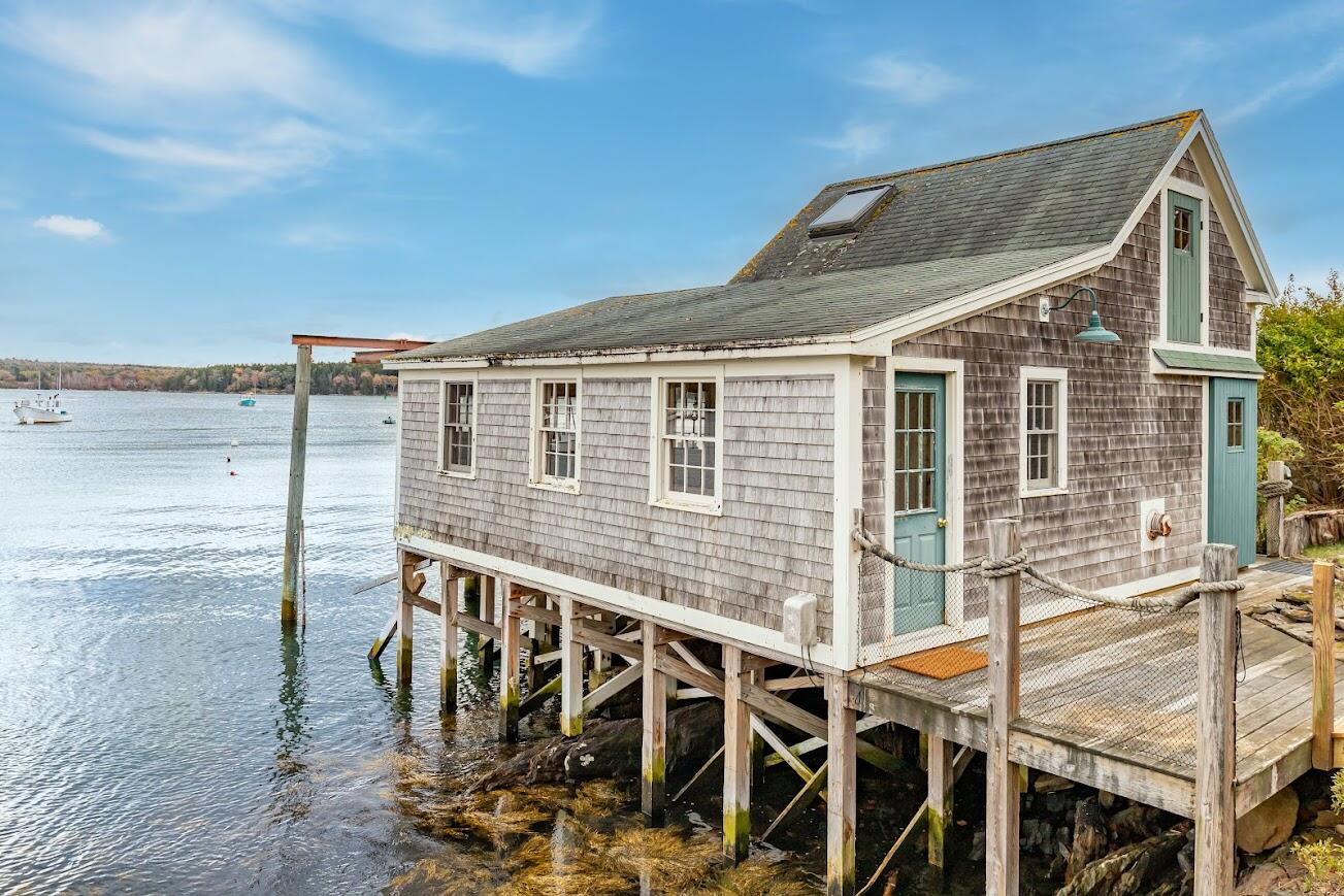 913 Cundy's Harbor Road Harpswell, ME 04079 - Photo 34 of 43 913 Cundys Harbor Road Exteriors-29