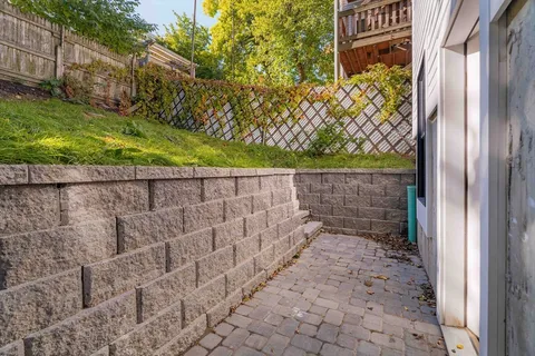 $699,900 | 231 Everett Street, Unit 101, Boston, MA 02128