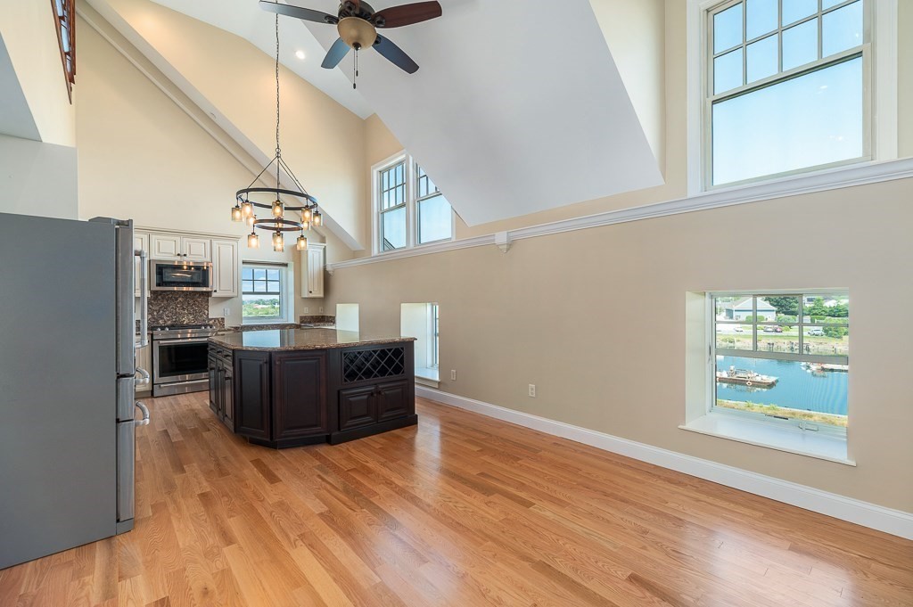 152 Water Street, Unit 13 Danvers, MA 01923 - Photo 5 of 39