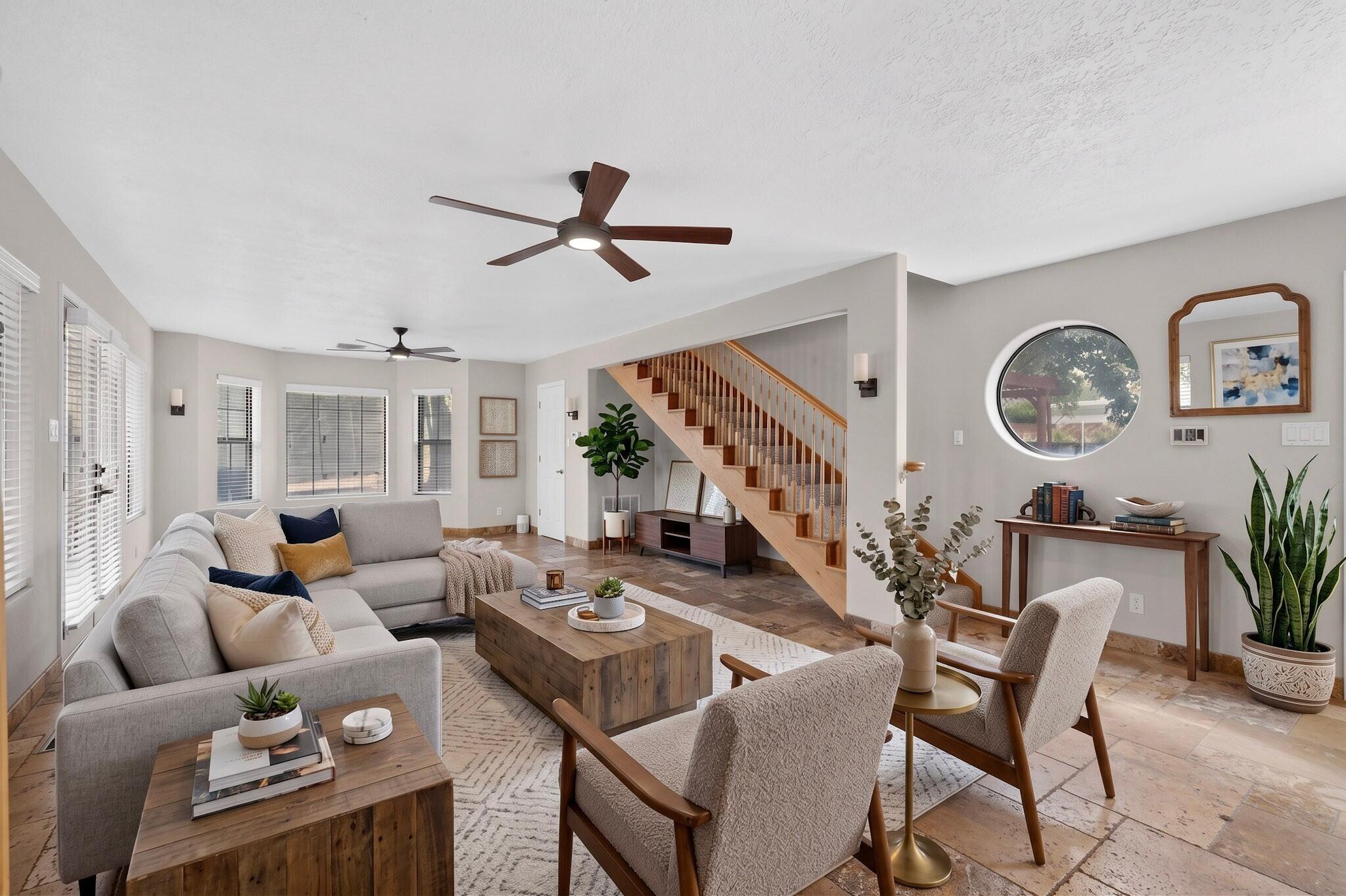 3804 33rd Circle Southeast Rio Rancho, NM 87124 - Photo 3 of 46 Gallery Image 3