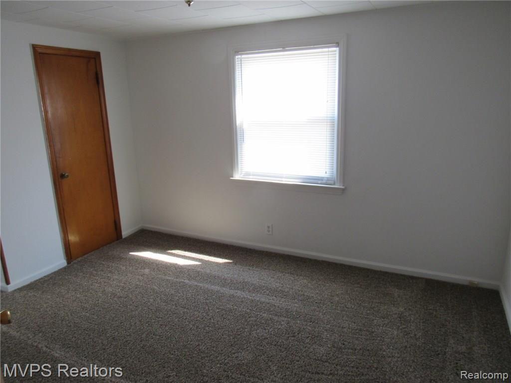 21263 Waltham Road Warren, MI 48089 - Photo 13 of 20 IMG_1949.JPG