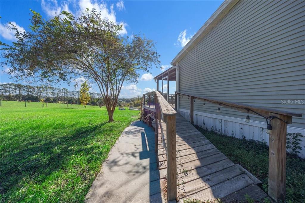 17355 Southeast 260th Avenue Road Umatilla, FL 32784 - Photo 32 of 69