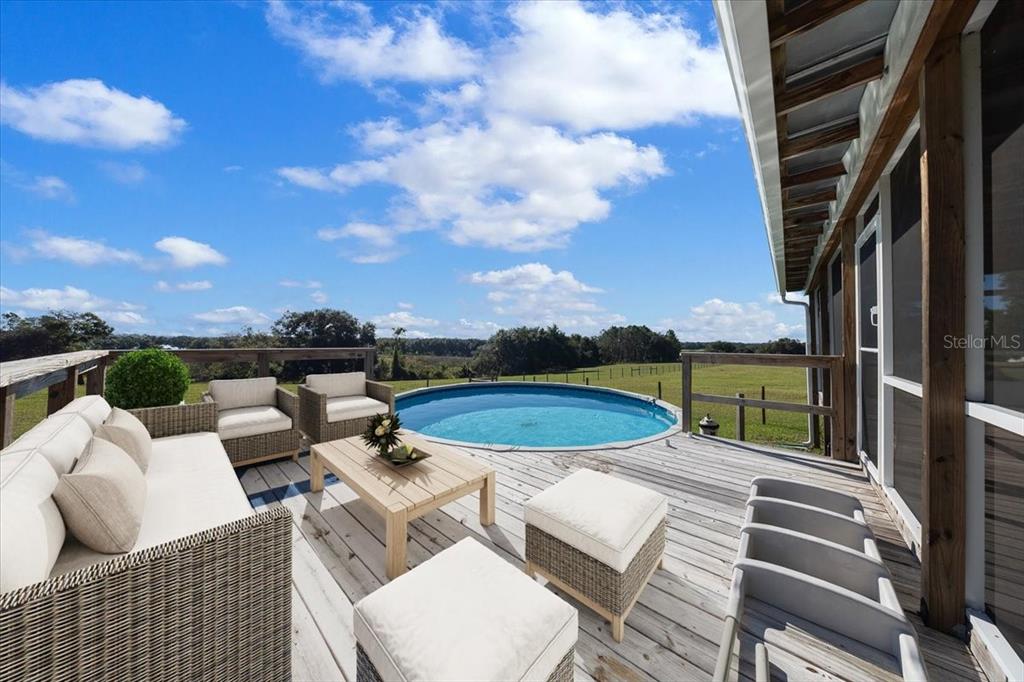 17355 Southeast 260th Avenue Road Umatilla, FL 32784 - Photo 36 of 69 a view of a patio