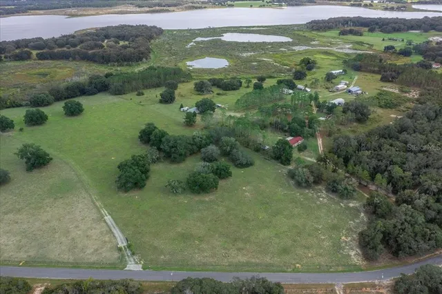 $679,900 | 17355 Southeast 260th Avenue Road, Umatilla, FL 32784