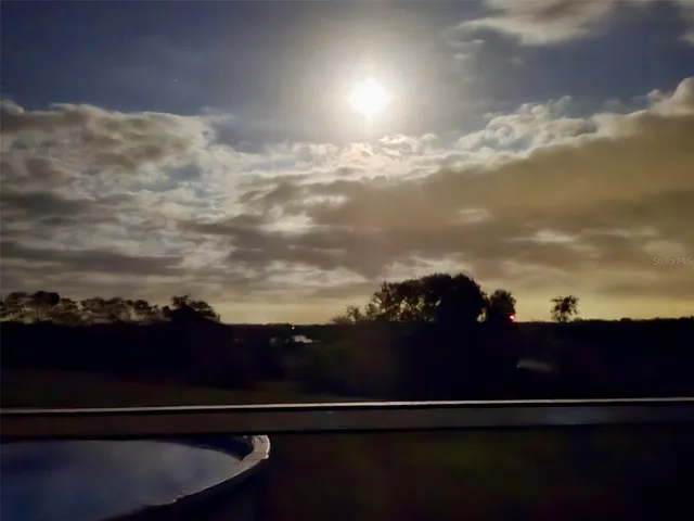 $679,900 | 17355 Southeast 260th Avenue Road, Umatilla, FL 32784