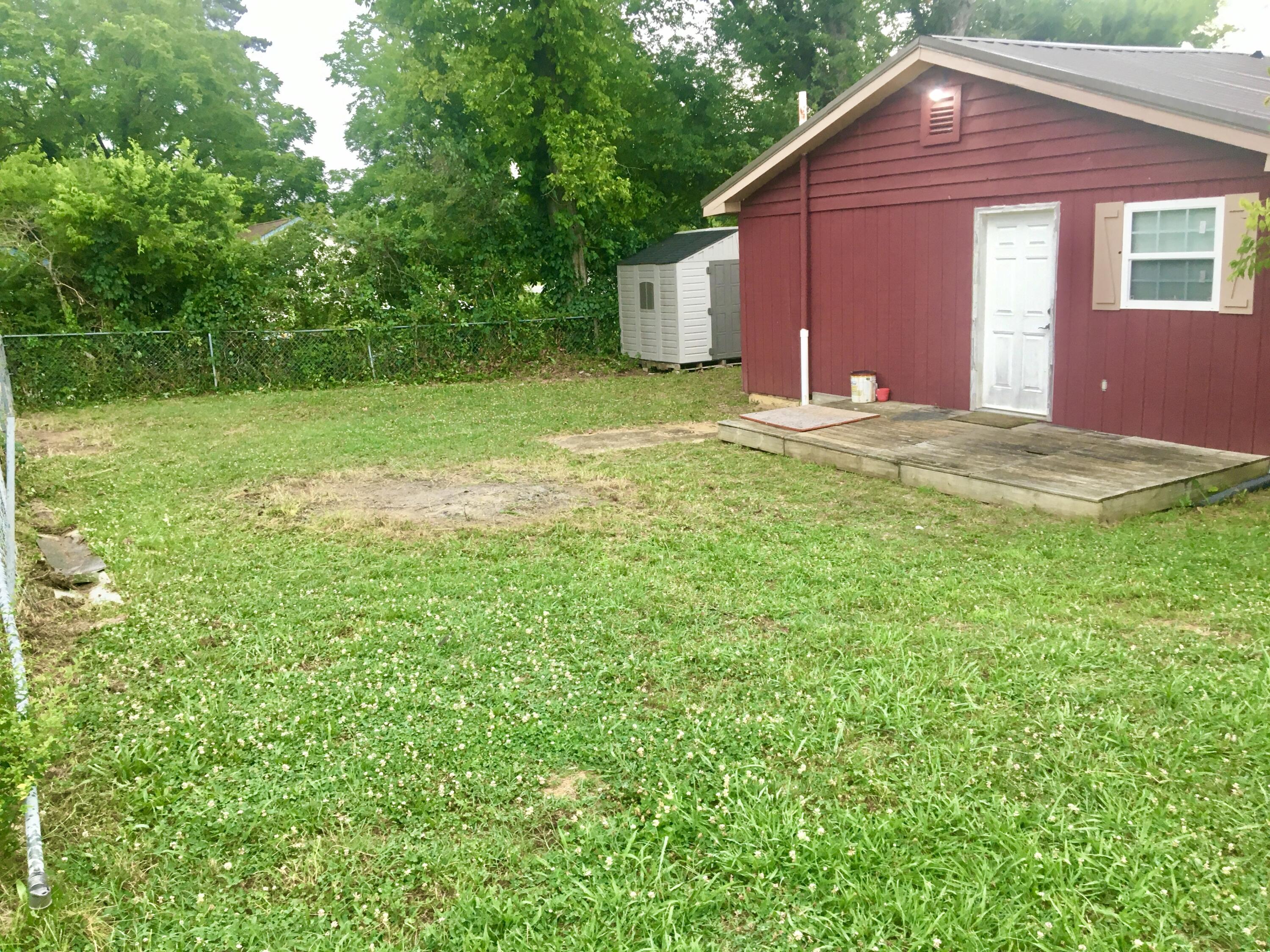 431 Browns Ferry Road Chattanooga, TN 37419 - Photo 10 of 13 F302B461-BF1A-4A01-9496-45F20C26986F