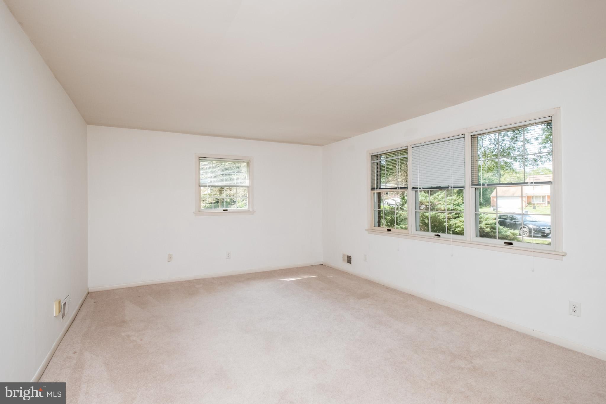 4045 Pebble Branch Road Ellicott City, MD 21042 - Photo 22 of 30 Home Office or Bedroom 5