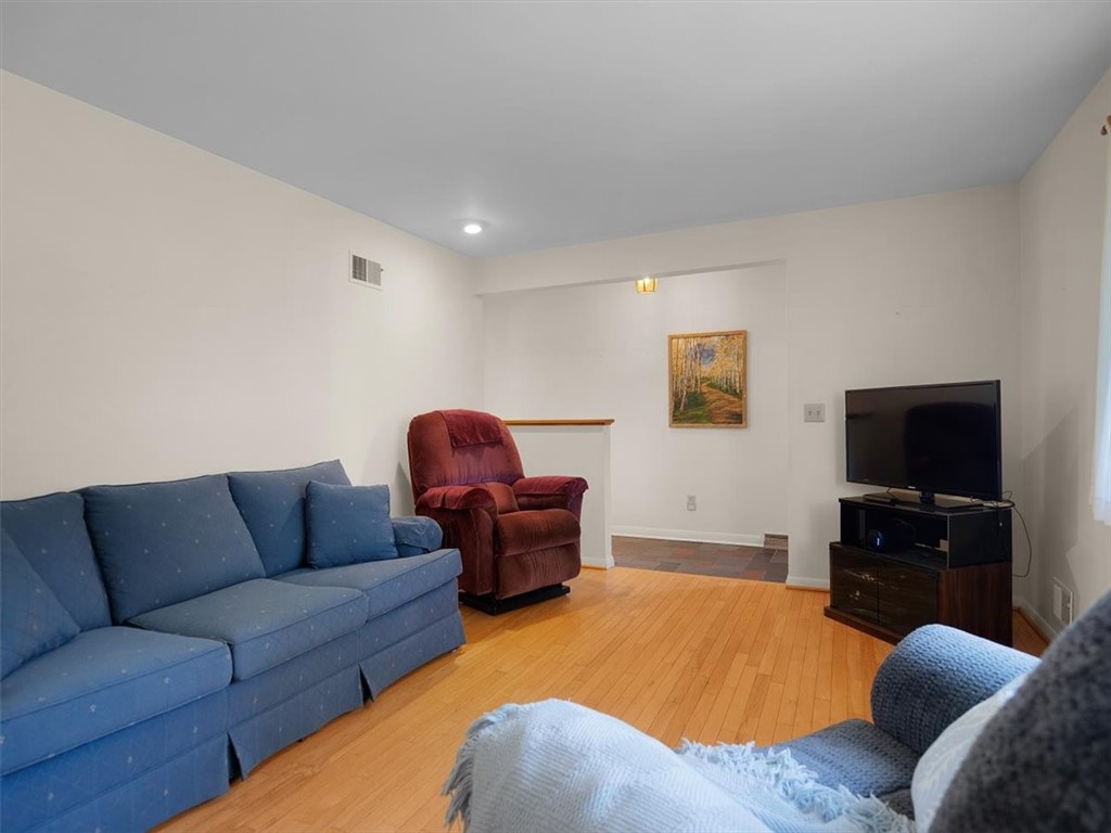 5955 State Rte 21 Williamson, NY 14589 - Photo 8 of 50 Gallery Image 8