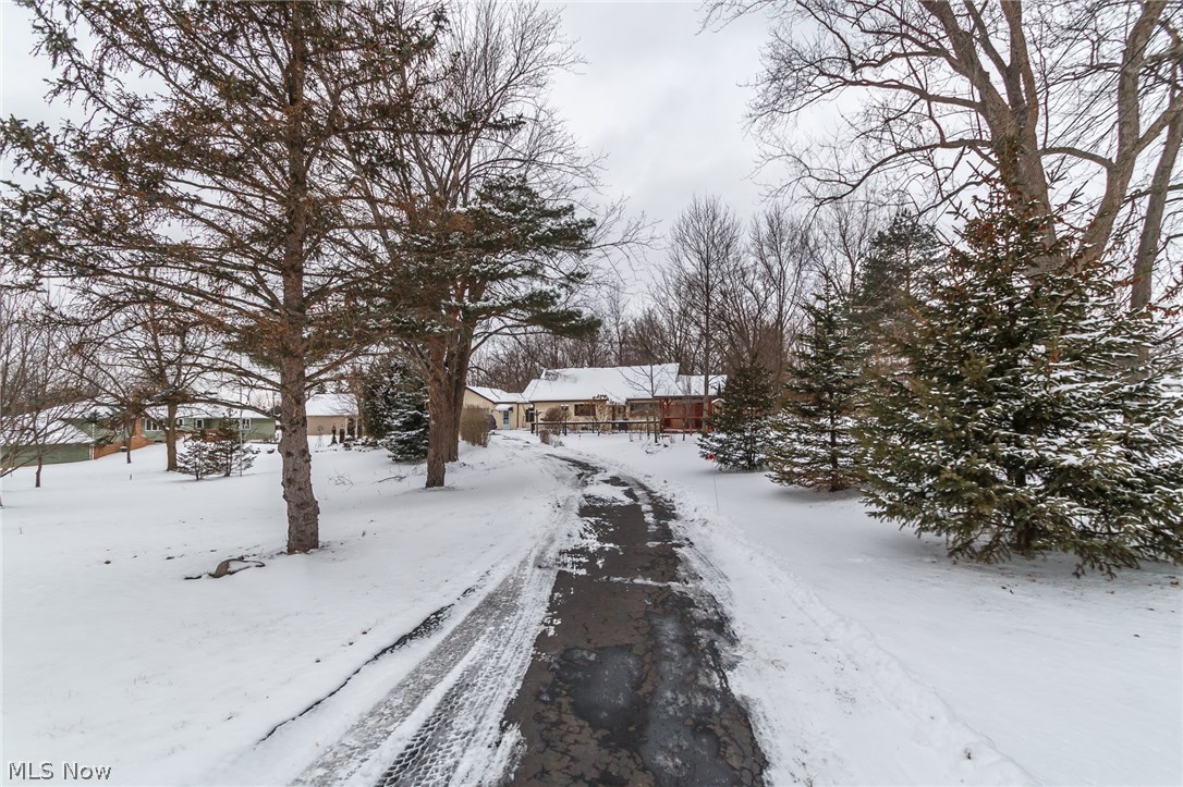 4527 Center Road Brunswick, OH 44212 - Photo 2 of 35 Gallery Image 2
