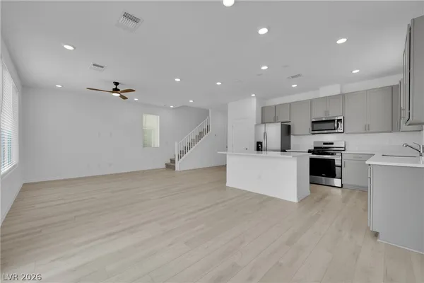 $2,700 | 5916 Obsidian Sky Avenue, Las Vegas, NV 89141