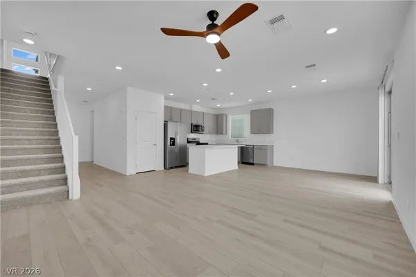 $2,700 | 5916 Obsidian Sky Avenue, Las Vegas, NV 89141