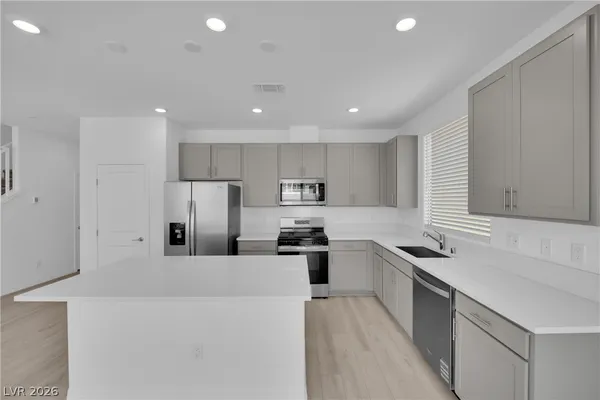 $2,700 | 5916 Obsidian Sky Avenue, Las Vegas, NV 89141