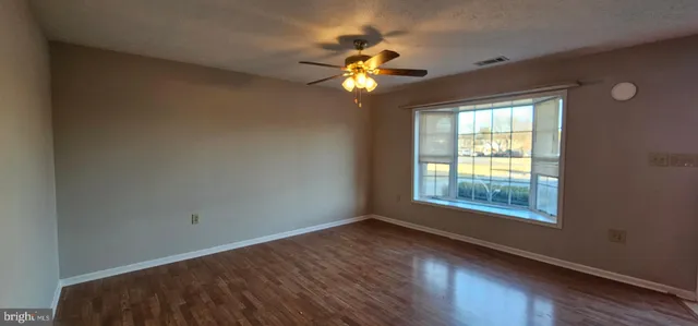 $1,700 | 225 Nottoway Drive, Stephens City, VA 22655