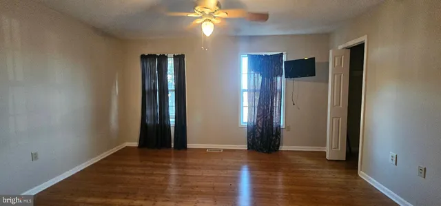 $1,700 | 225 Nottoway Drive, Stephens City, VA 22655