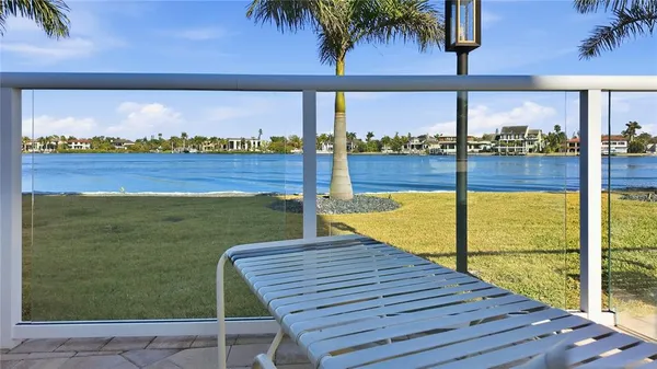 $5,000 | 1355 South Portofino Drive, Unit 103, Sarasota, FL 34242