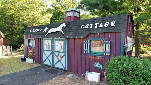 a view of yard from deck