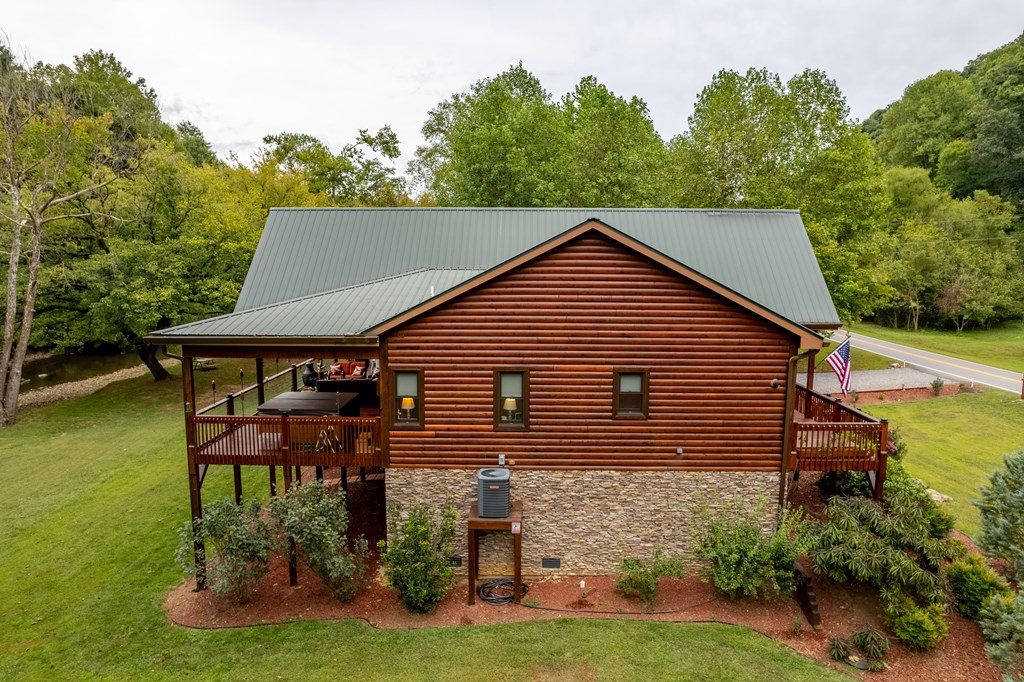 5830 Fairview Road Marble, NC 28905 - Photo 8 of 53 Gallery Image 8