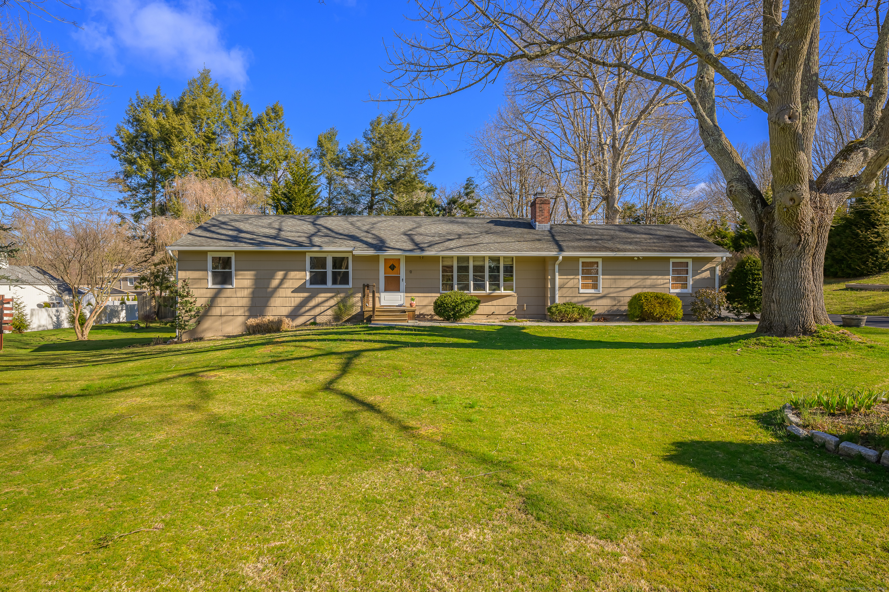 9 Fairview Road Woodbridge, CT 06525 - Photo 1 of 1