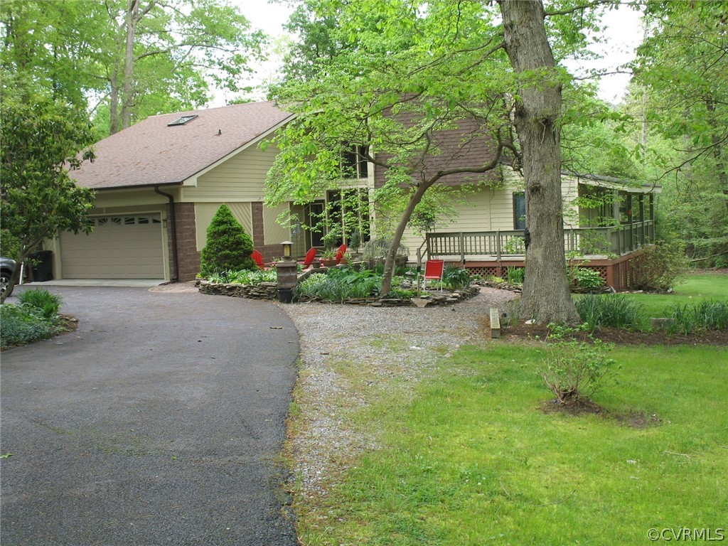 3930 Quinton Road Quinton, VA 23141 - Photo 3 of 37 Gallery Image 3